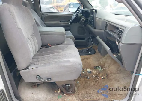 1997 Dodge Ram 1500 Lt из США, поврежденный, VIN 1B7HF16Y8VS290391